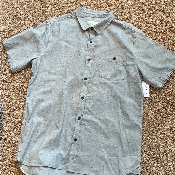 Other - Short sleeve chambray button up